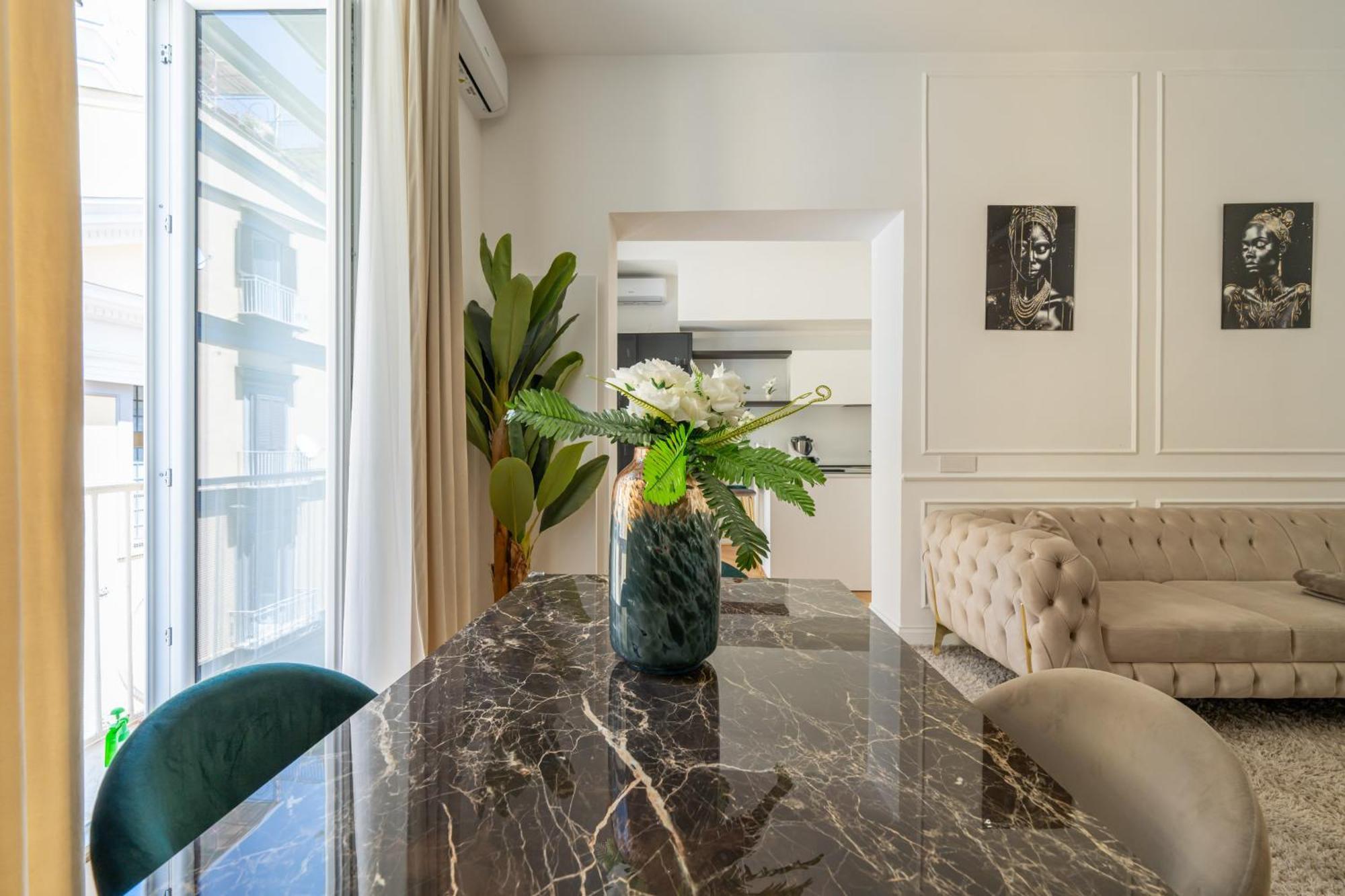 Aristocrat Chiaia Bridge Apartman Nápoly Kültér fotó